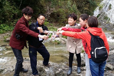 “真硒水”力助全国主流网络媒体“寻根探源”主题采访圆满结束