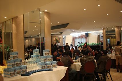 两大盛展共襄糖酒会 真硒水剑指西南市场