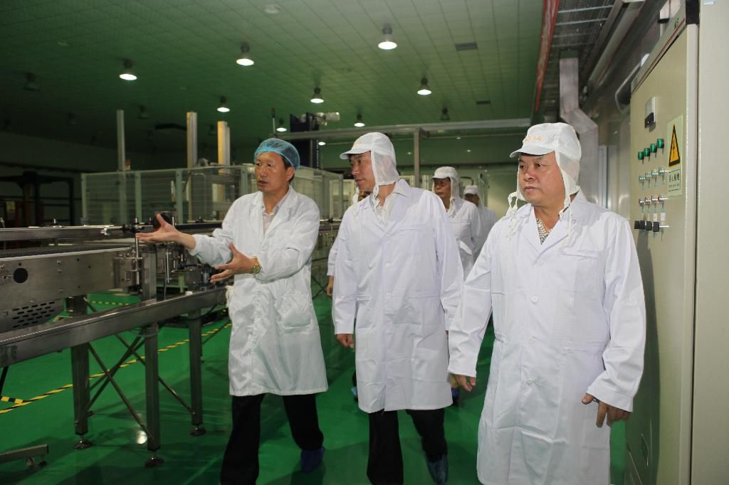 安康市副市长赵俊民一行考察调研富硒矿泉水项目