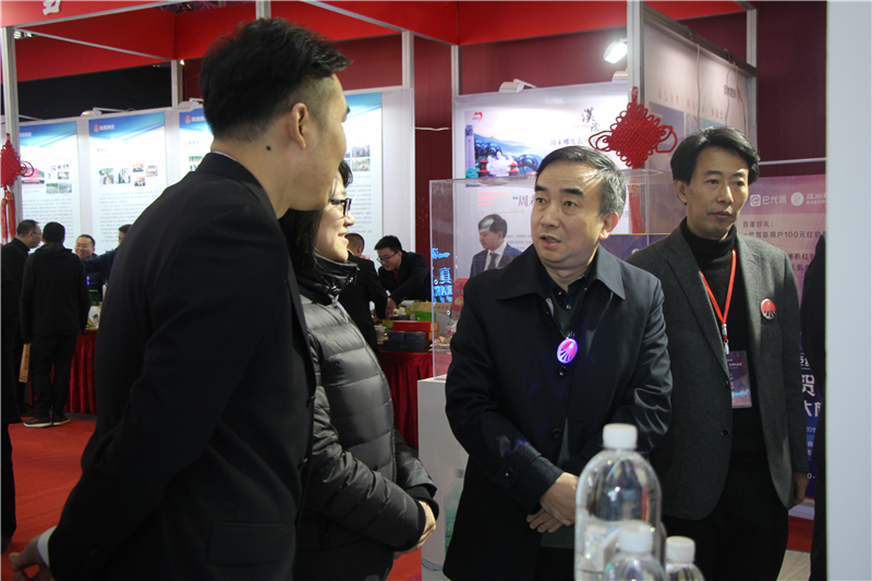 实业集团携汉水硒谷·真硒水等三大产业板块亮相发展成果展!
